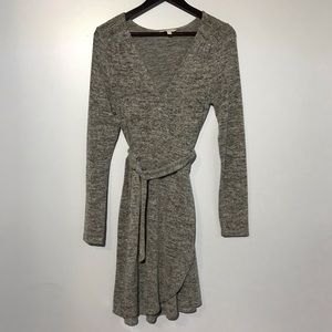 👗Lucky Brand Wrap Dress Grey. Size M